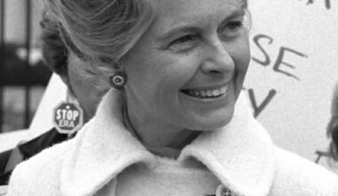 phyllis robertson thomas 49 1